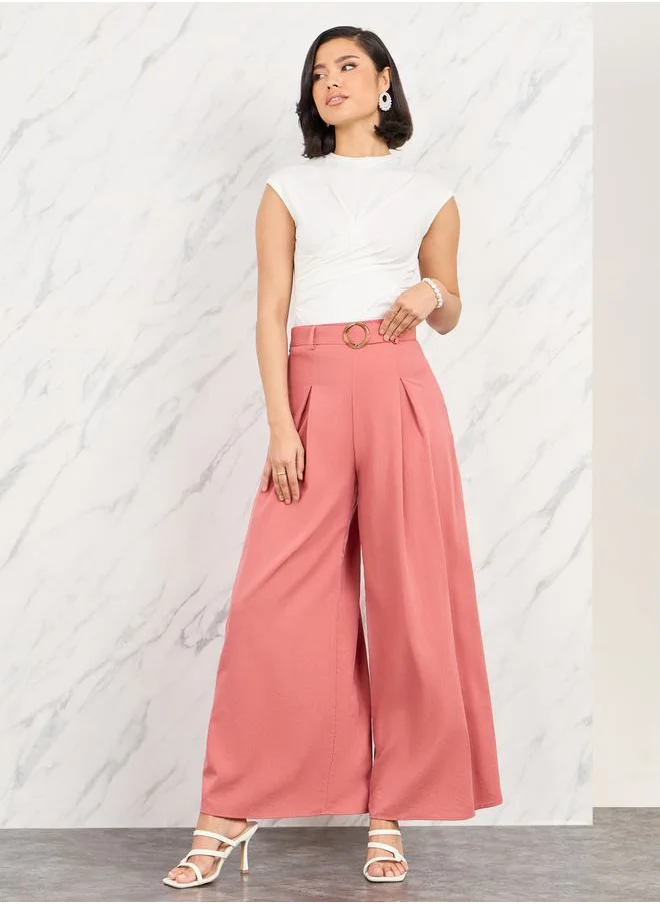 ستايلي Plicated Bucked Belt Wide Leg Pant