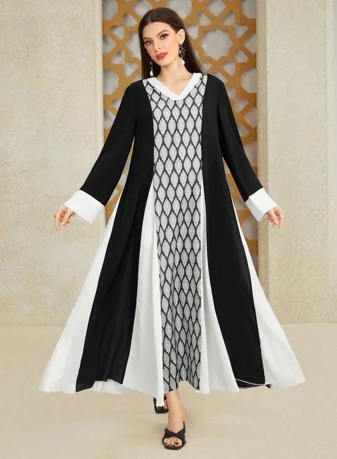 تايك تو جلابية بتقسيم ألوان ونقشة هندسية