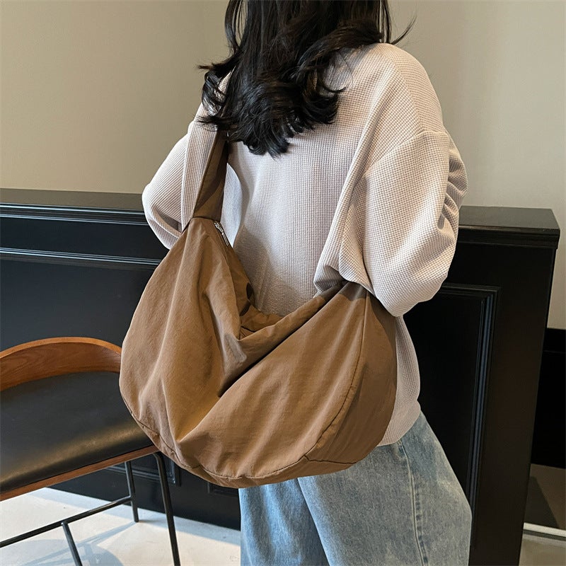 Fashion Canvas Crossbody Bag, Large Capacity, Casual Dumpling Style - Image 4