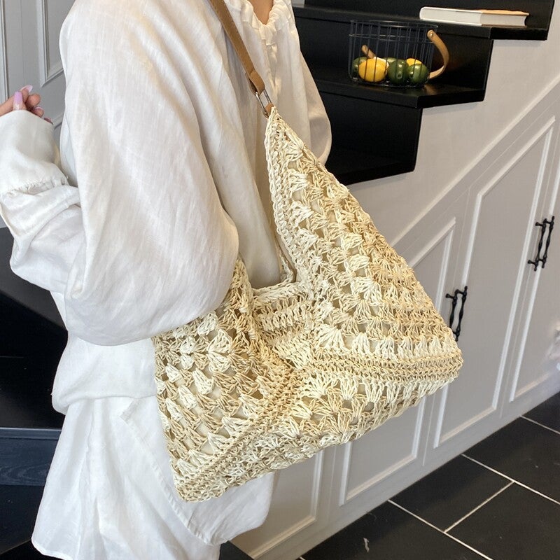Large Capacity Woven Straw Tote Bag - Image 1