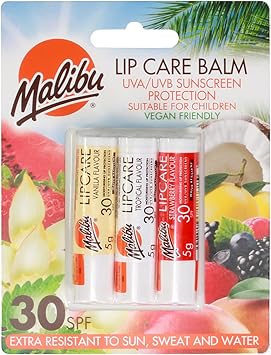 Malibu بلسم شفاه مالibu شمس SPF 30 بنكهة الفانيليا والفراولة الاستوائية 3 × 5 جرام - Image 1