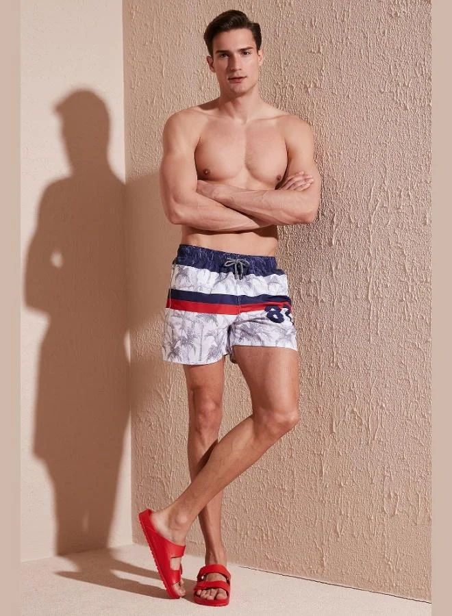 بوراتي شورت سباحة رجالي بنقوش من بوراتي مع رباط خصر وجيب