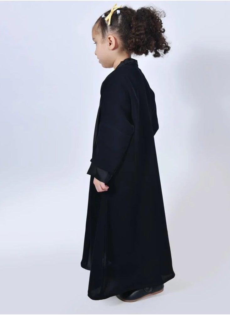 lamha abaya - Black abaya for girls closed with crackling with matte and shiny fabric - Image 1