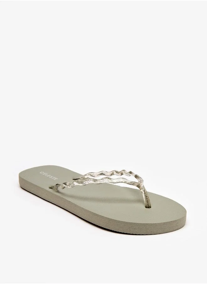 سيليست Women's Textured Flip Flops