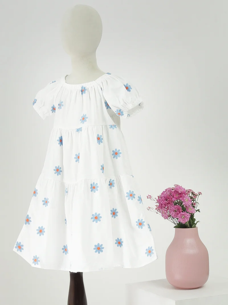 جلو باص Globus Girls White Floral Embroidered Detail Square Neck Puff Sleeves Fit & Flared Tiered Mini Dress
