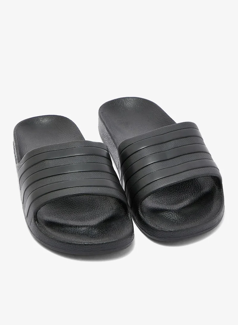 اديداس شبشب بشعار الماركة للجنسين