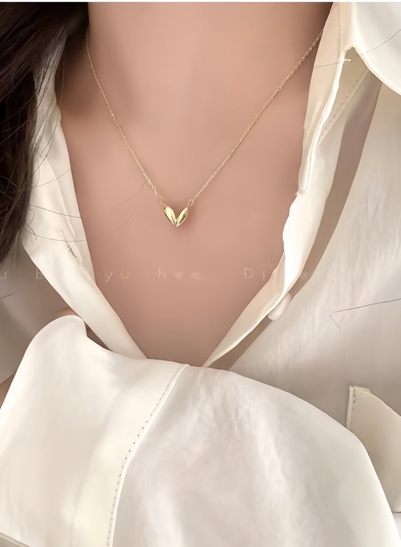 14K Gold Women's Necklace Simple Heart Shaped Clavicle Chain Niche Jewelry Exquisite Pendant for Women Girls Jewelry - Image 5
