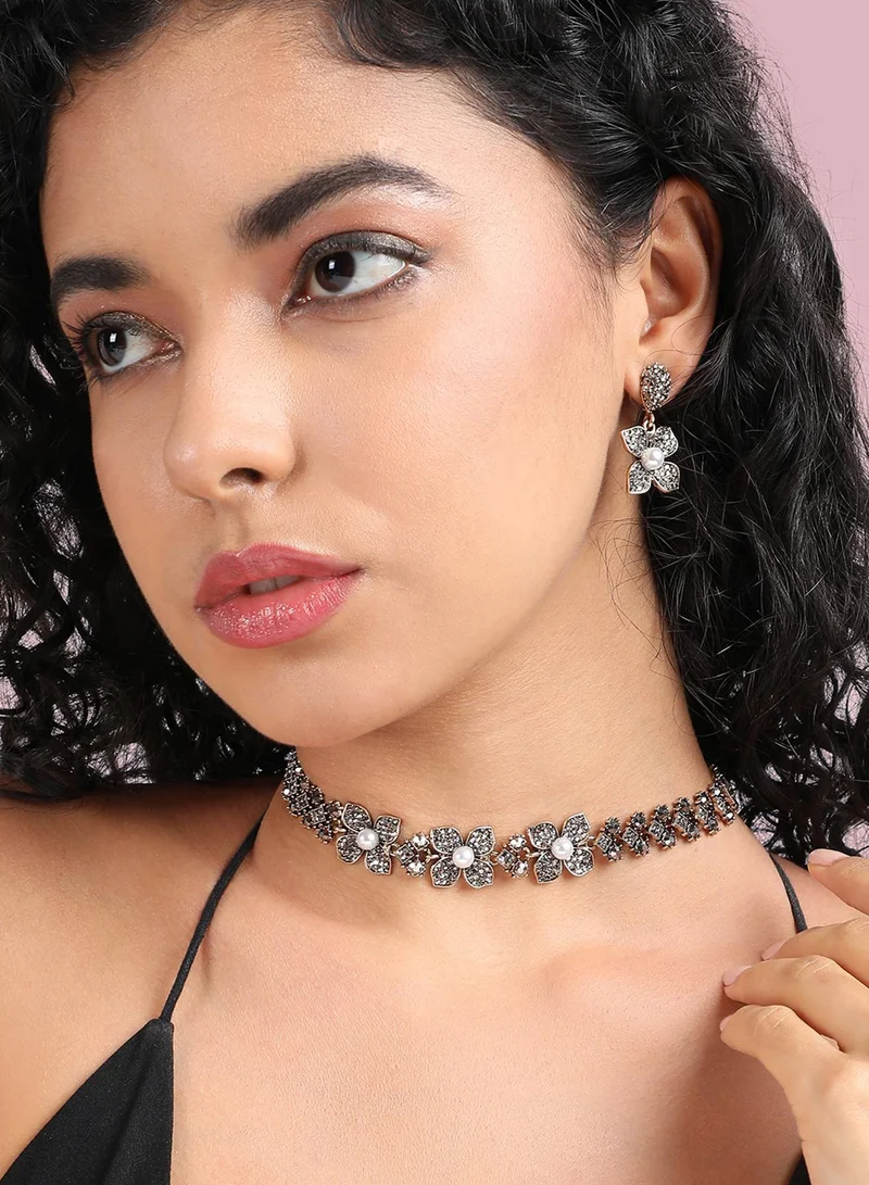 Sohi  Four-Petal Flower Artificial Jewellery Set for Women | Best Price UAE