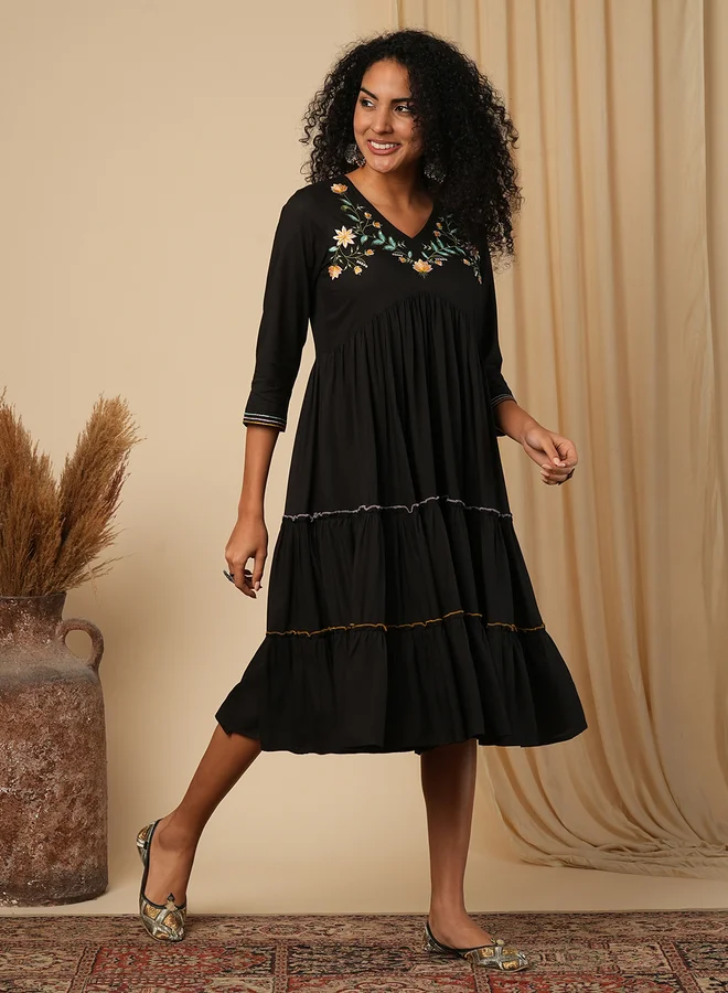 globus Globus Women Black Embroidered V Neck Tiered Midi Dress