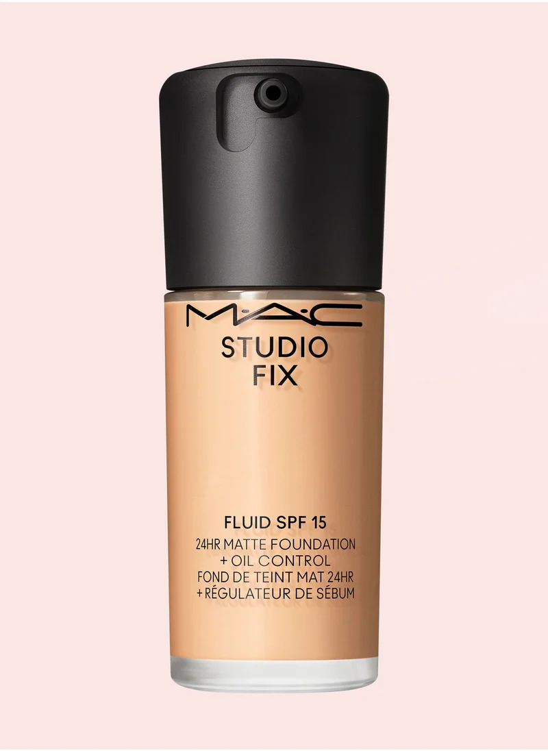 ماك كوزمتيكس Studio Fix Fluid Foundation Spf 15 - Nc17