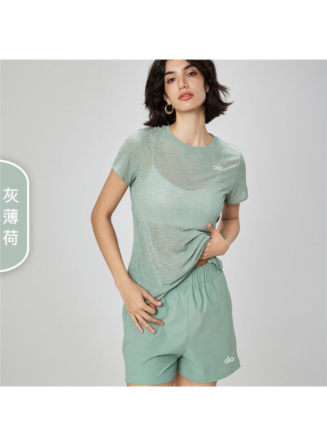 alo Alo Yoga Lightweight Loose-Fit Short Sleeve T-Shirt - Perfect for Active Wear