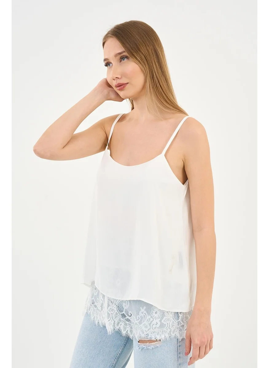 الكسندر جاردي Lace Strap Blouse (ARTNR5473)