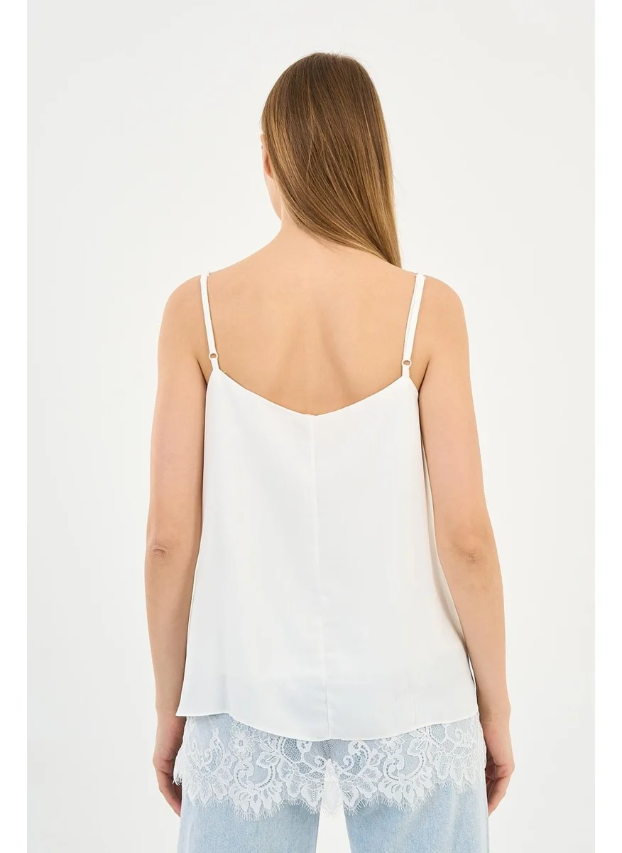 الكسندر جاردي Lace Strap Blouse (ARTNR5473)