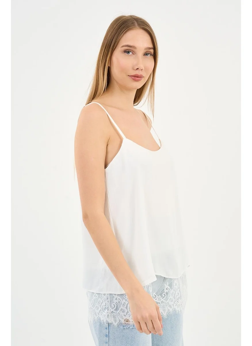 الكسندر جاردي Lace Strap Blouse (ARTNR5473)