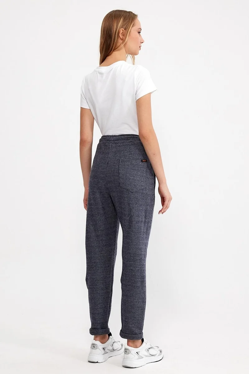 الكسندر جاردي Alexandergardi Double Leg Comfort Fit Trousers (E23-50902)