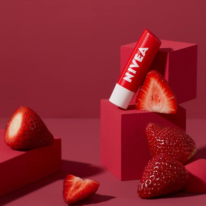 NIVEA Strawberry Shine Nourishing Lipstick 48g - Image 5