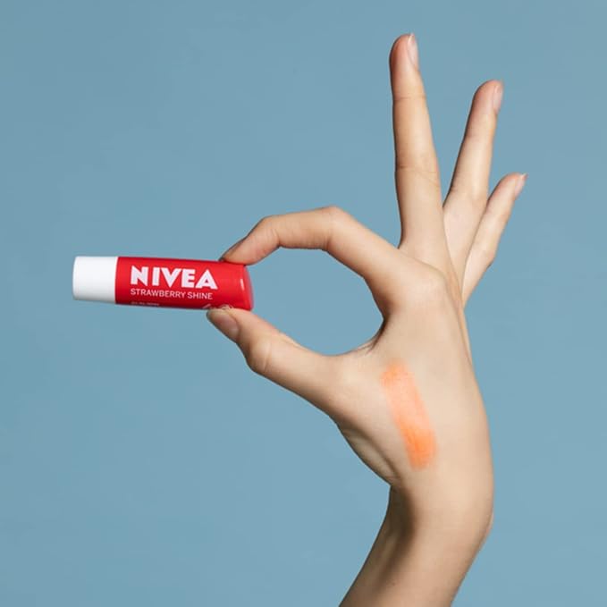 NIVEA Strawberry Shine Nourishing Lipstick 48g - Image 4