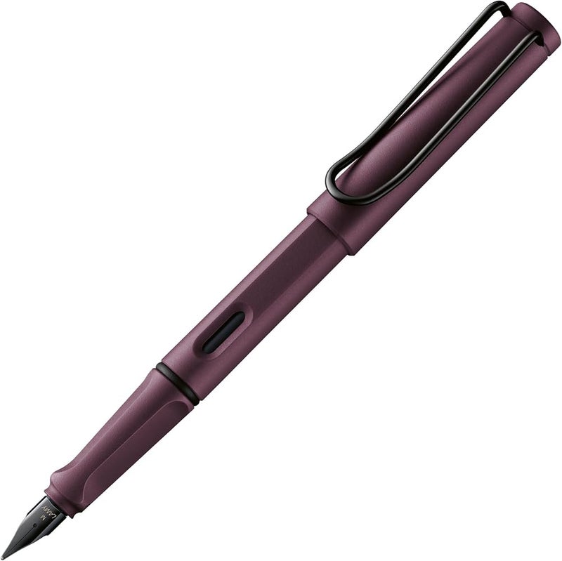 لامي قلم رصاص Lamy Safari Scarlet بمقبض مريح ونهاية من الفولاذ المصقول؛ يأتي في لون أزرق، مخصص لليد اليمنى، ويشمل خرطوشة حبر. - Image 1