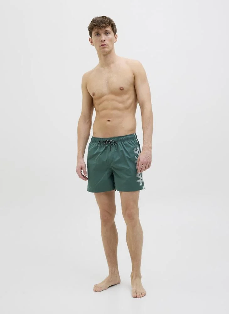 جاك اند جونز شورت سباحة Jpstmaui Jjswim بشعار مقصوص