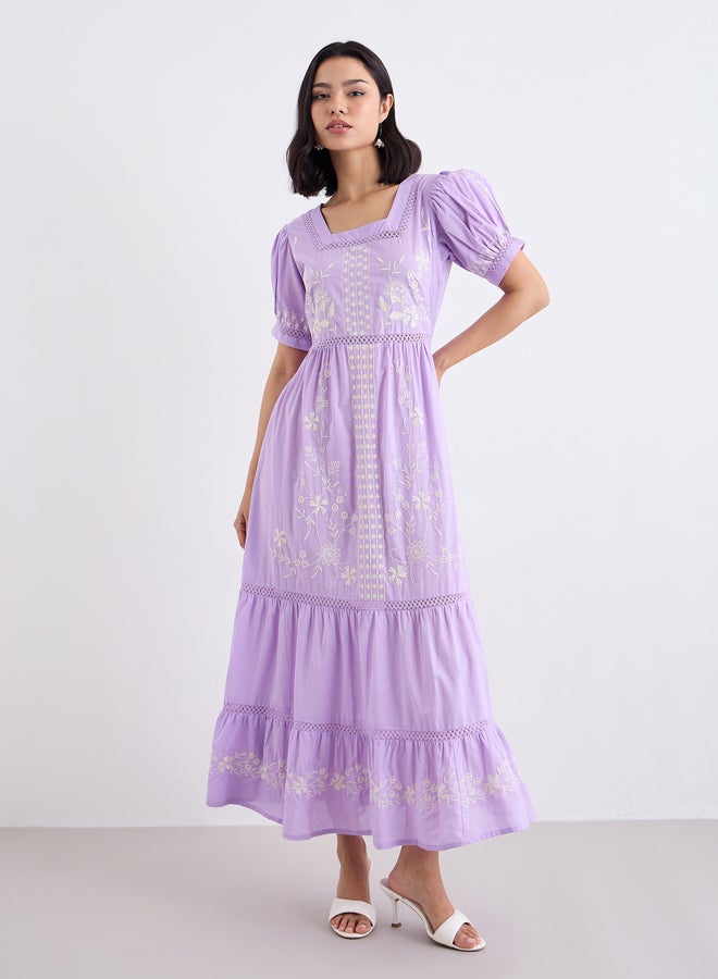 ستايلي فستان طويل بتفاصيل مُطرزة - Image 2