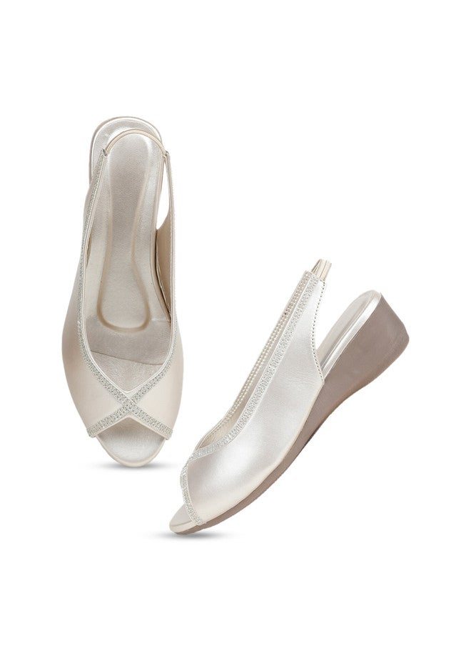 She Zone أحذية شوزون الذهبية ذات الكعب العريض للنساء - Image 2