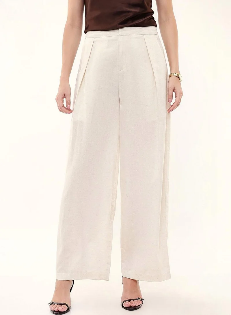 دينيس لينغو Women Beige Cotton Blend Solid Full Casual Relaxed Trouser