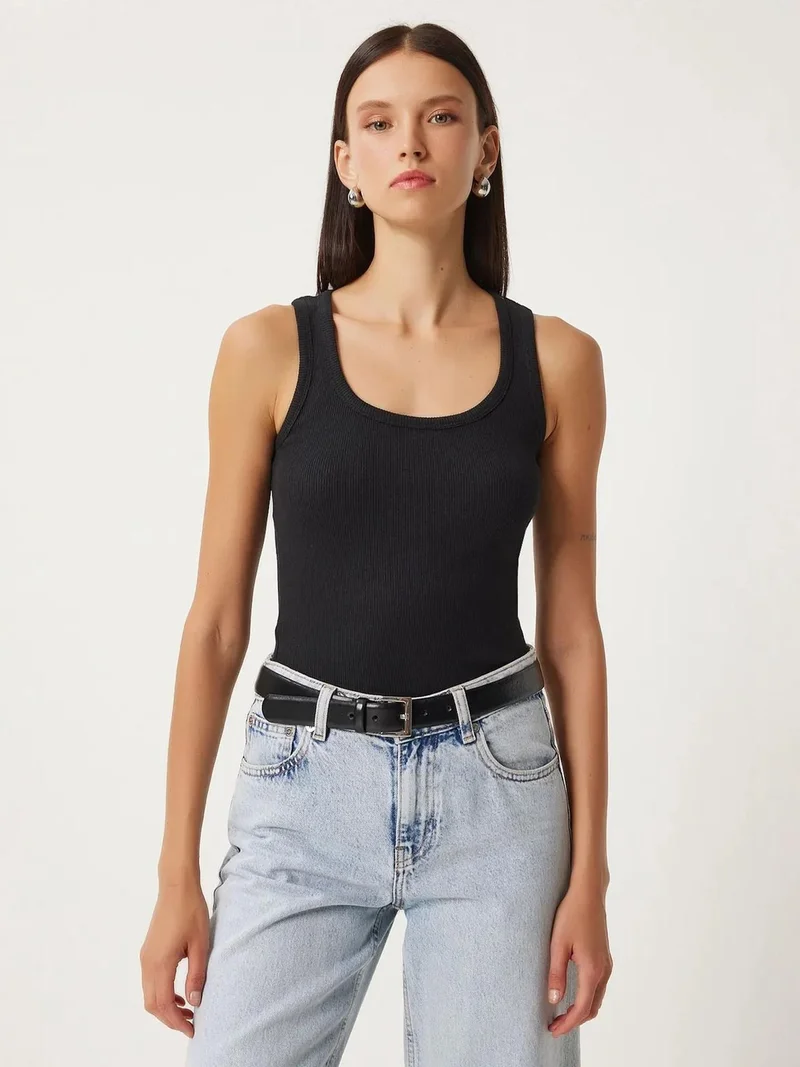 إسطنبول الساحرة ISTANBUL Fitted U Collar Cotton Tank Top