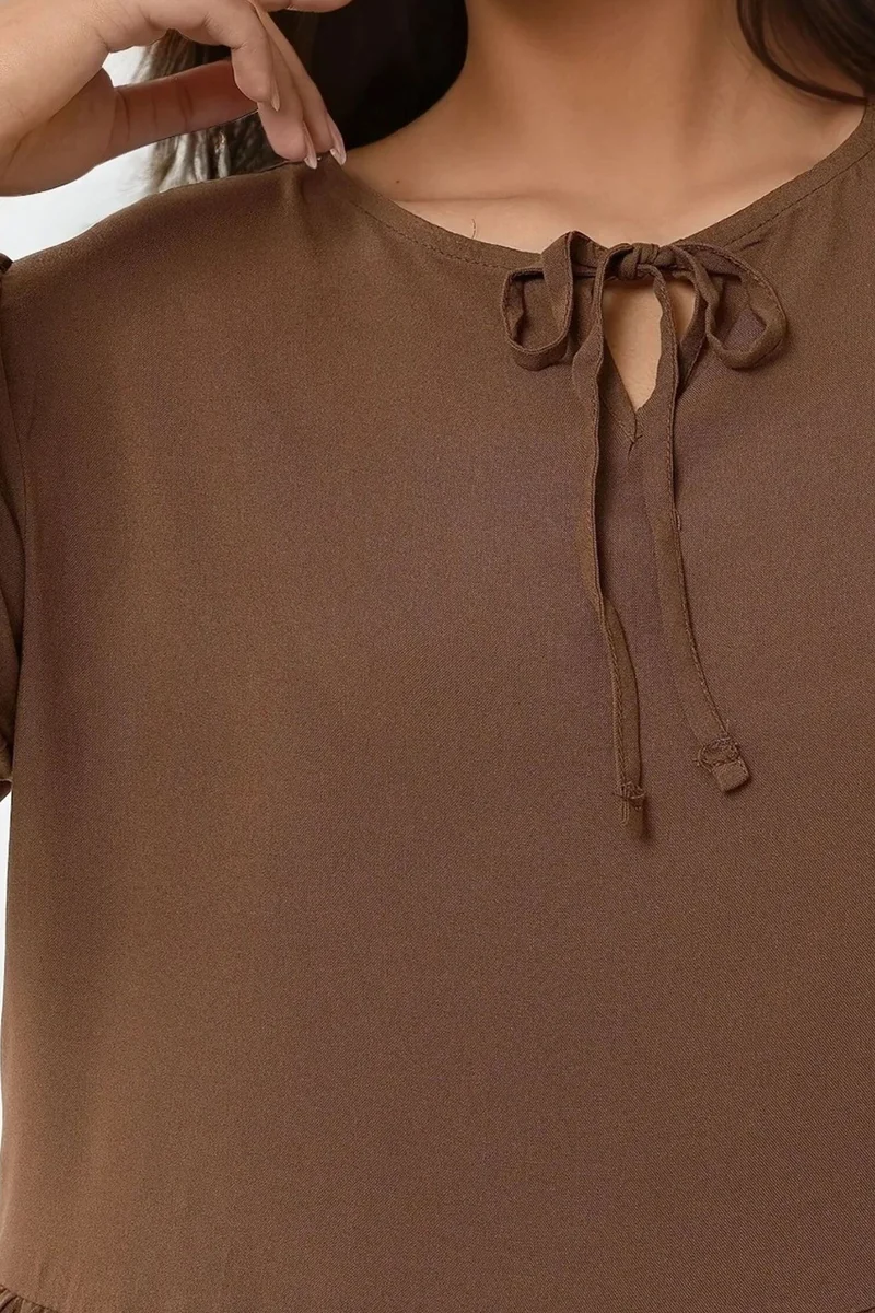Hiccup Maxi Dress with A-Form Fit and Crew Neck