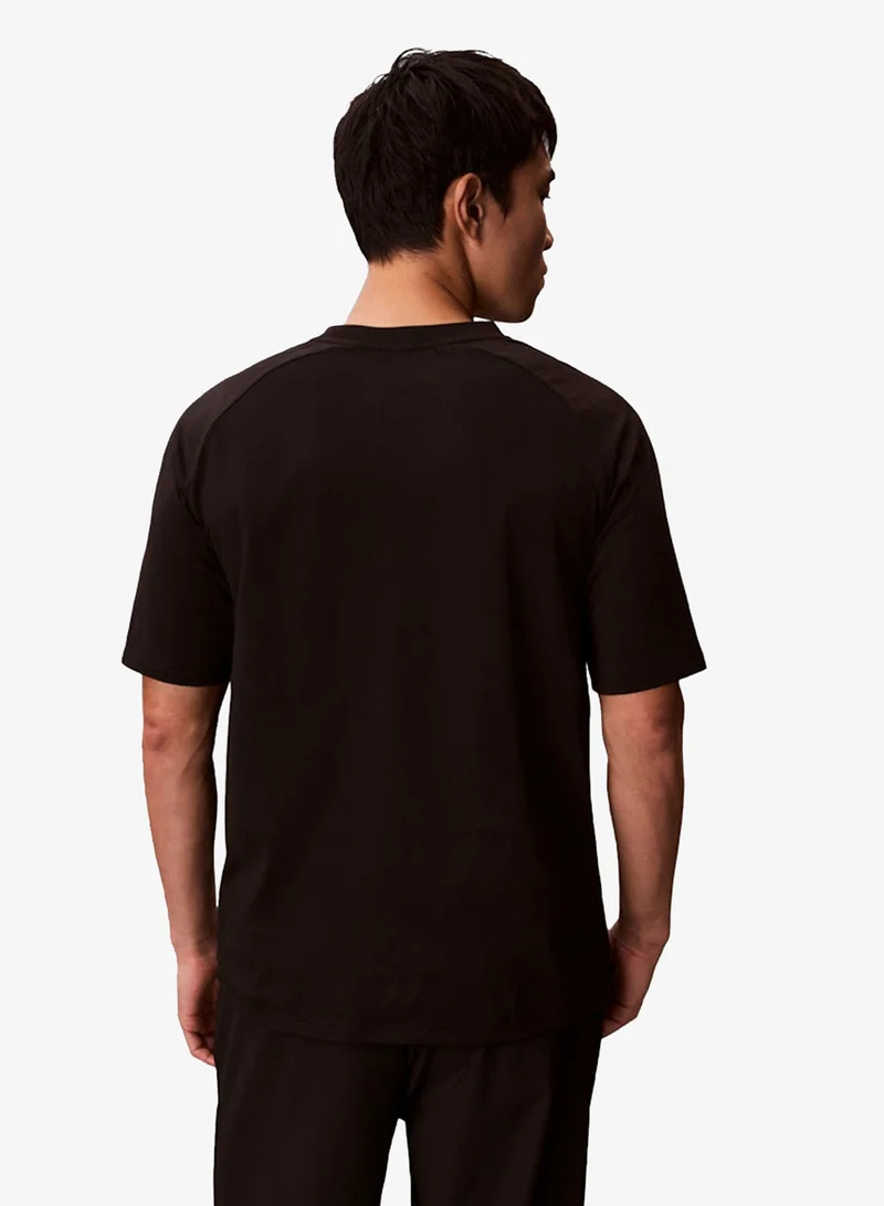 كالفن كلاين سبورت توب رياضي