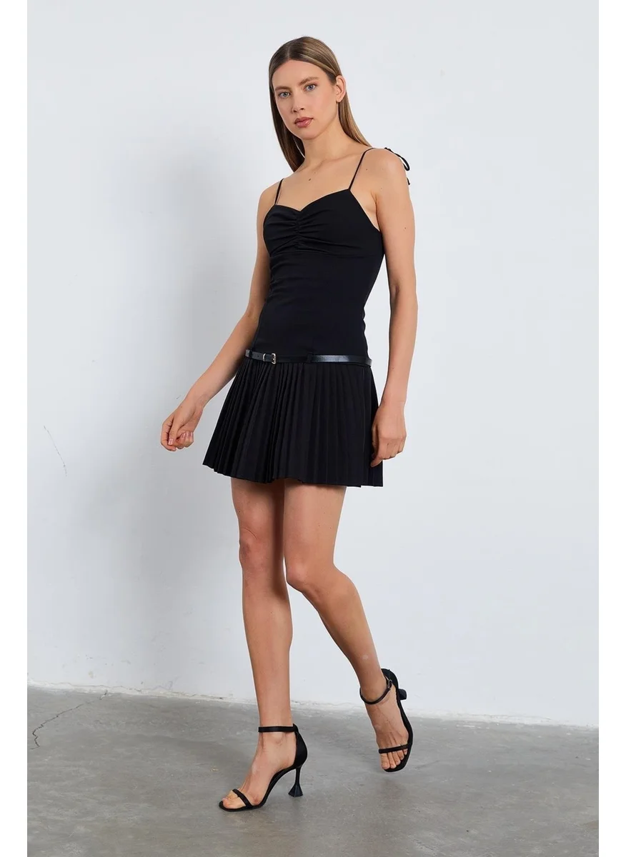 تينا Pleated Mini Dress