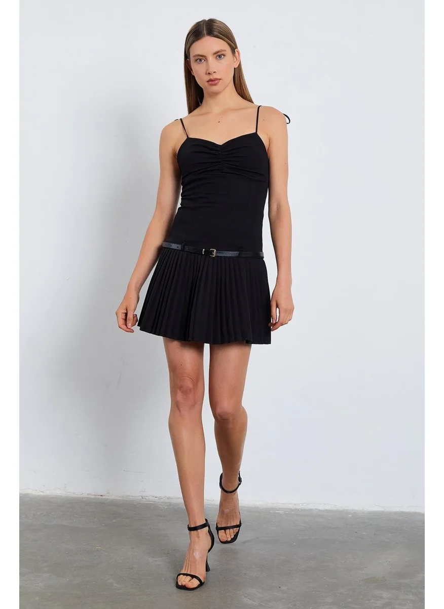 تينا Pleated Mini Dress