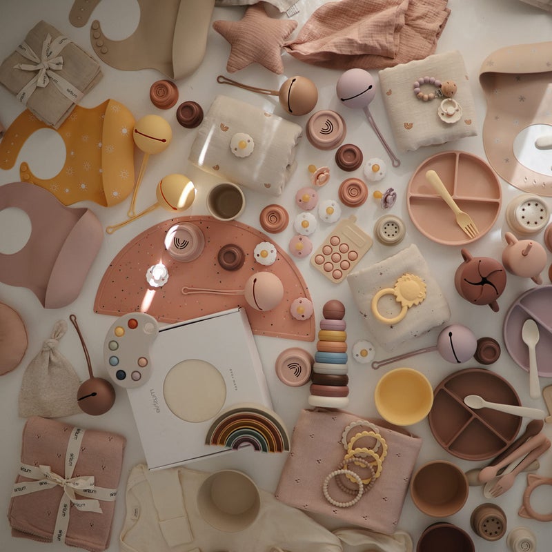 mushie Silicone Pacifier Holder Case (Cloudy Mauve) - Image 4