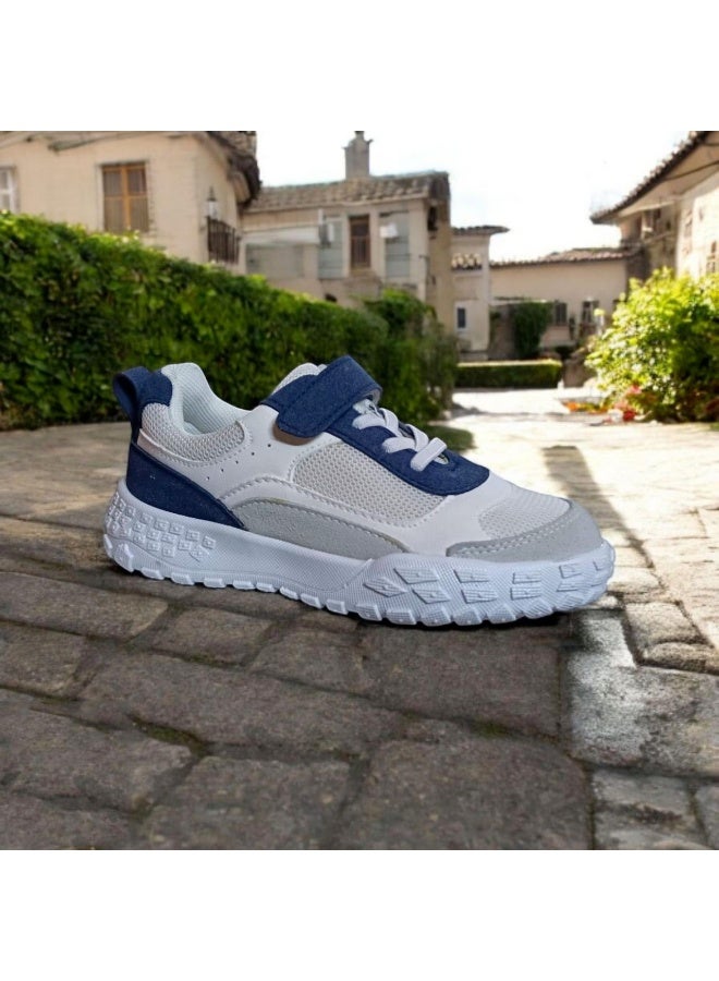 سنيكرز أطفال رياضي رمادي في كحلي، كوتشي أطفال مميز بنعل قوي ضد الانزلاق، حذاء رياضي kids sneakers فيلكرو سهل اللبس مع رباط مرن، حذاء جري فاخر حصري يناسب المدرسة والجري واللعب اليومي للأولاد والبنات - Image 2