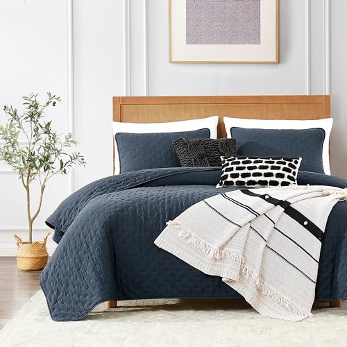 ROARINGWILD Navy Blue Queen Size Quilt Bedding Set with Pillow Shams, Lightweight Soft Bedspread Coverlet, Quilted Blanket Thin Comforter Bed Cover, All Season, 3 Piece, 90x90 inches - Image 1