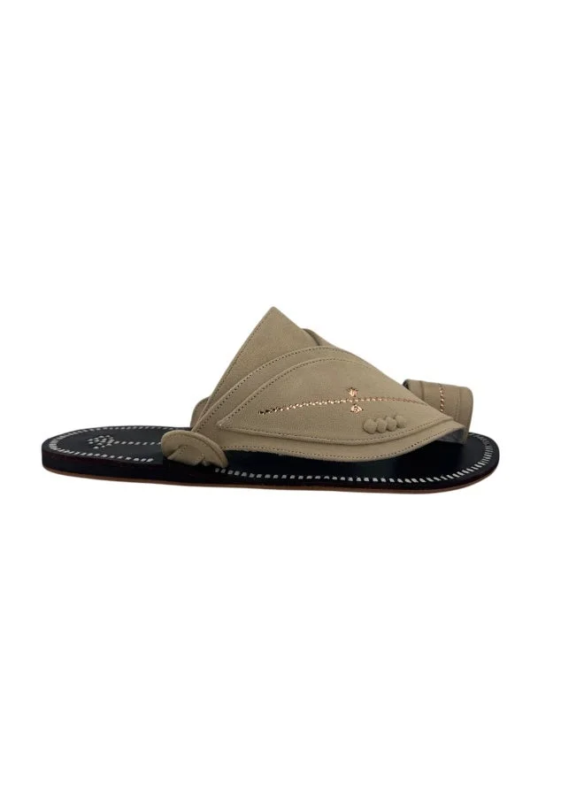 AL Fanoos Handcrafted heritage leather slippers