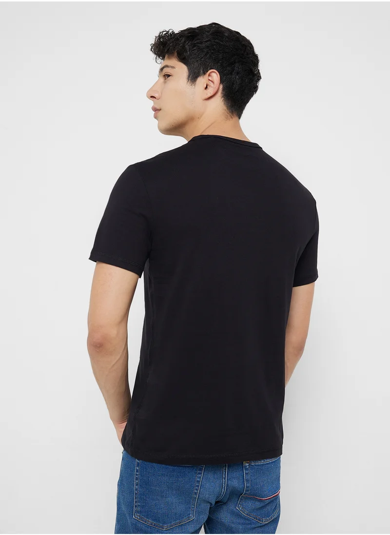 جس Sail Boat Crew Neck T-Shirt