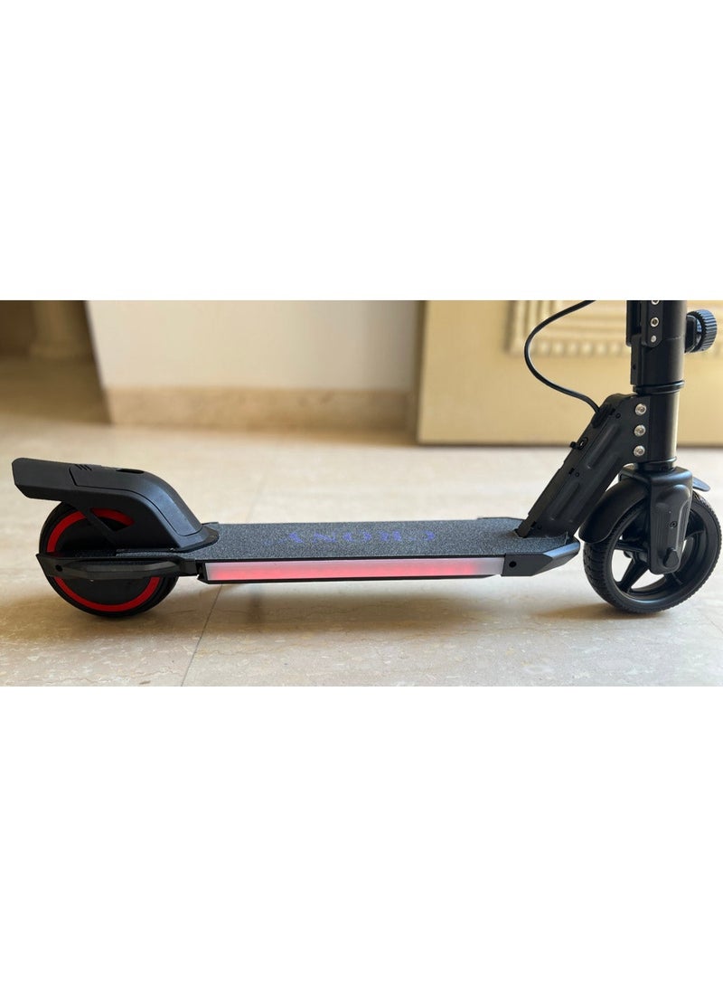 Crony سكوتر كهربائي للأطفال CRONY S31 – محرك 130 واط، بطارية 21 فولت / 2.5Ah، إطار ألمنيوم قابل للطي + أضواء LED RGB على السطح - أحمر - Image 3