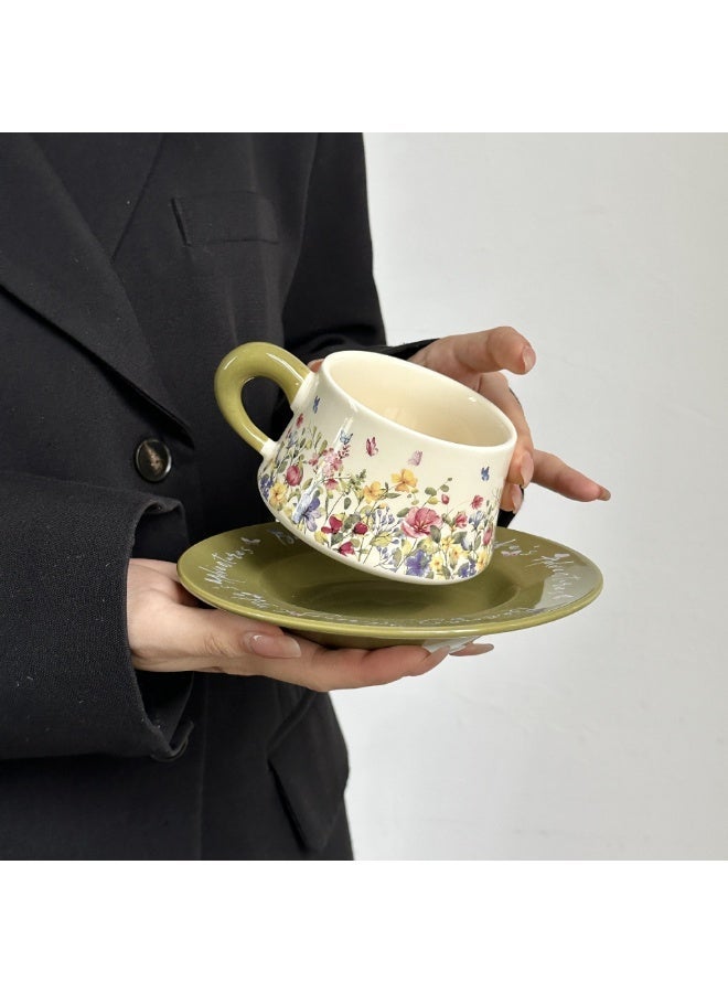 AceLuste Vintage Ceramic Coffee Cup and Saucer Gift Set, 300ml Large Capacity Coffee Cup Set with Gift Box, Saucer & Spoon, Elegant Floral Hand-Painted Design, Perfect for Coffee，Tea and Espresso Lovers, Best Gift for Family and Friends Any Occasions - Image 5