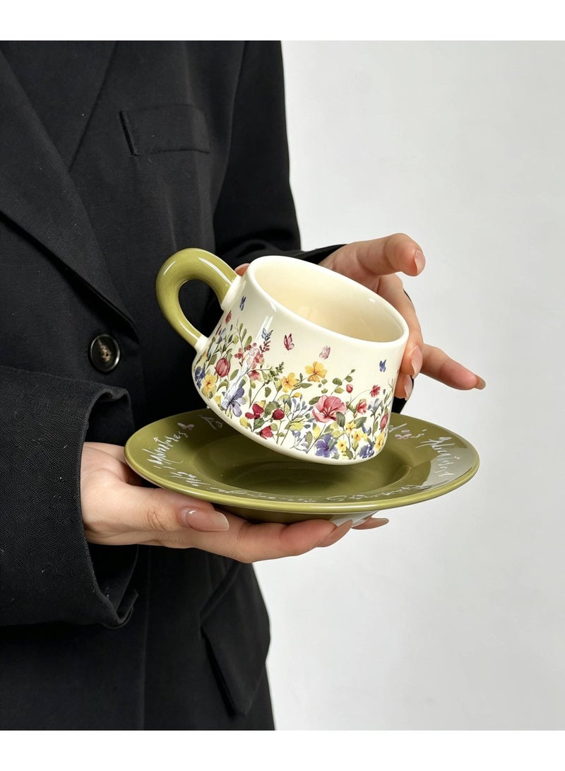 AceLuste Vintage Ceramic Coffee Cup and Saucer Gift Set, 300ml Large Capacity Coffee Cup Set with Gift Box, Saucer & Spoon, Elegant Floral Hand-Painted Design, Perfect for Coffee，Tea and Espresso Lovers, Best Gift for Family and Friends Any Occasions - Image 4