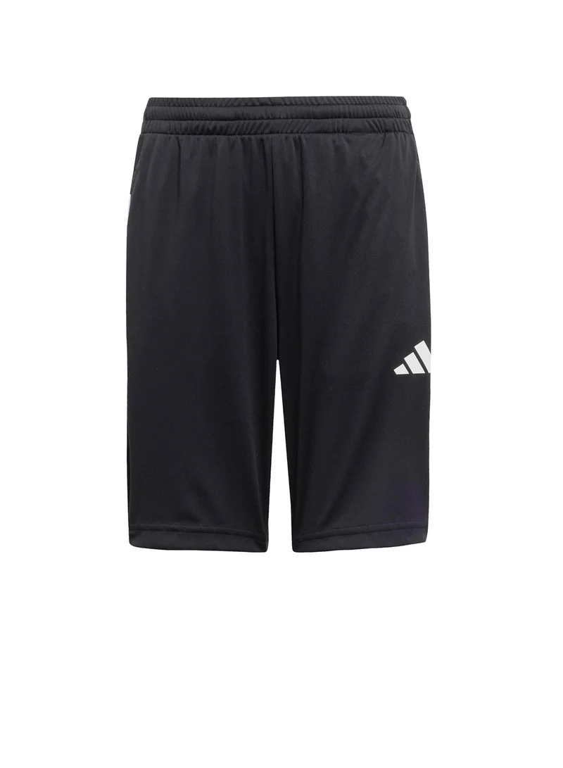 adidas شورت أساسي للشباب بثلاث خطوط