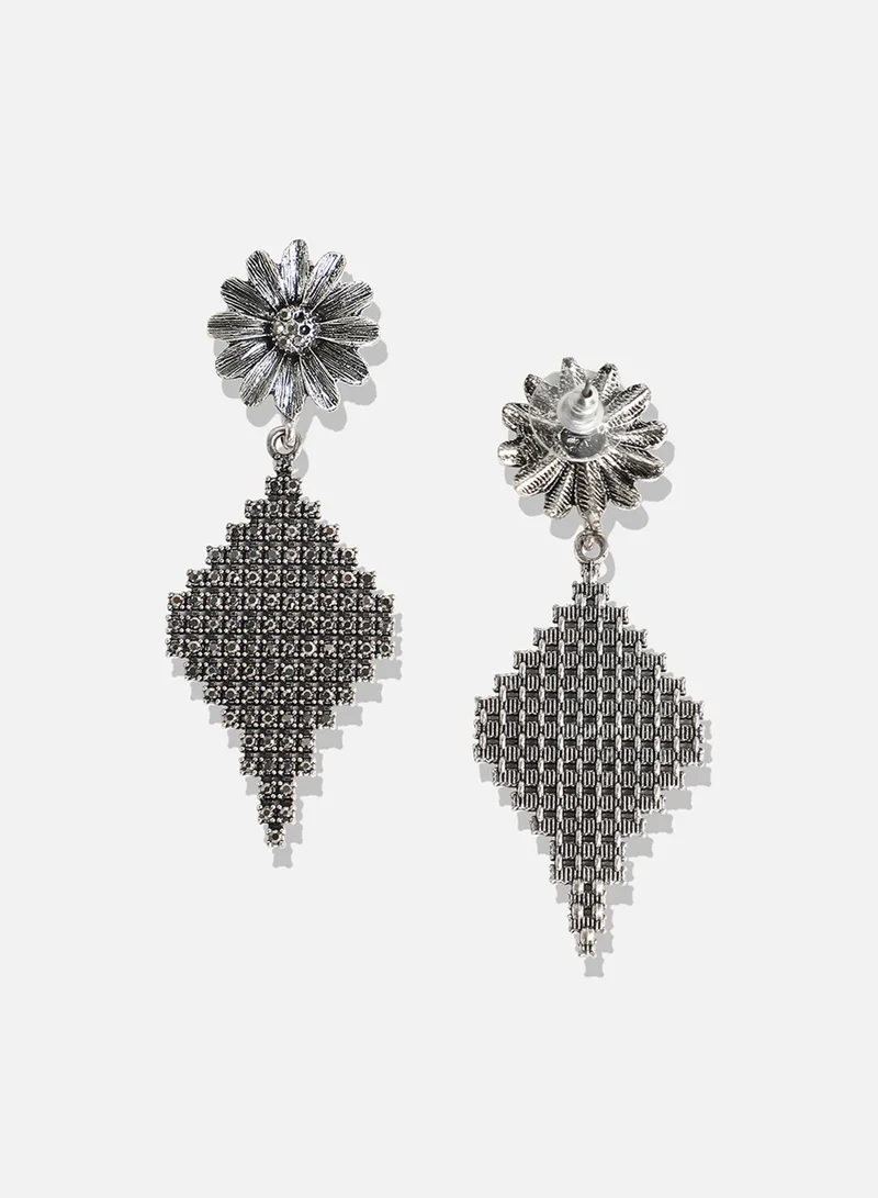 Sohi  Intricate Curve Daisy Artificial Drop Earring Jewellery for Women | Best Price UAE