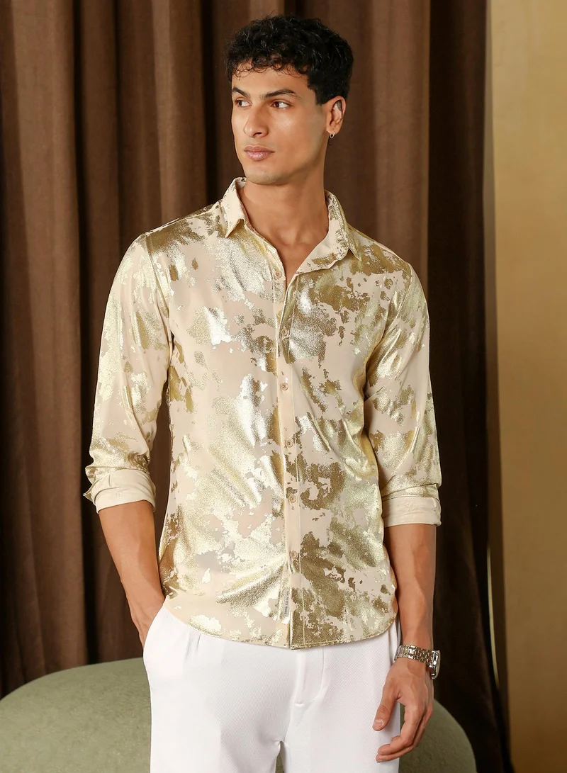 Campus Sutra Men Metallic-Foil Imprint Shirt | Spread Collar , Long Cuffed Sleeves | Button Closure Curved Hem | Abstract Print Plain | Woven Fabric For Party & Evening Wear | Buff Beige