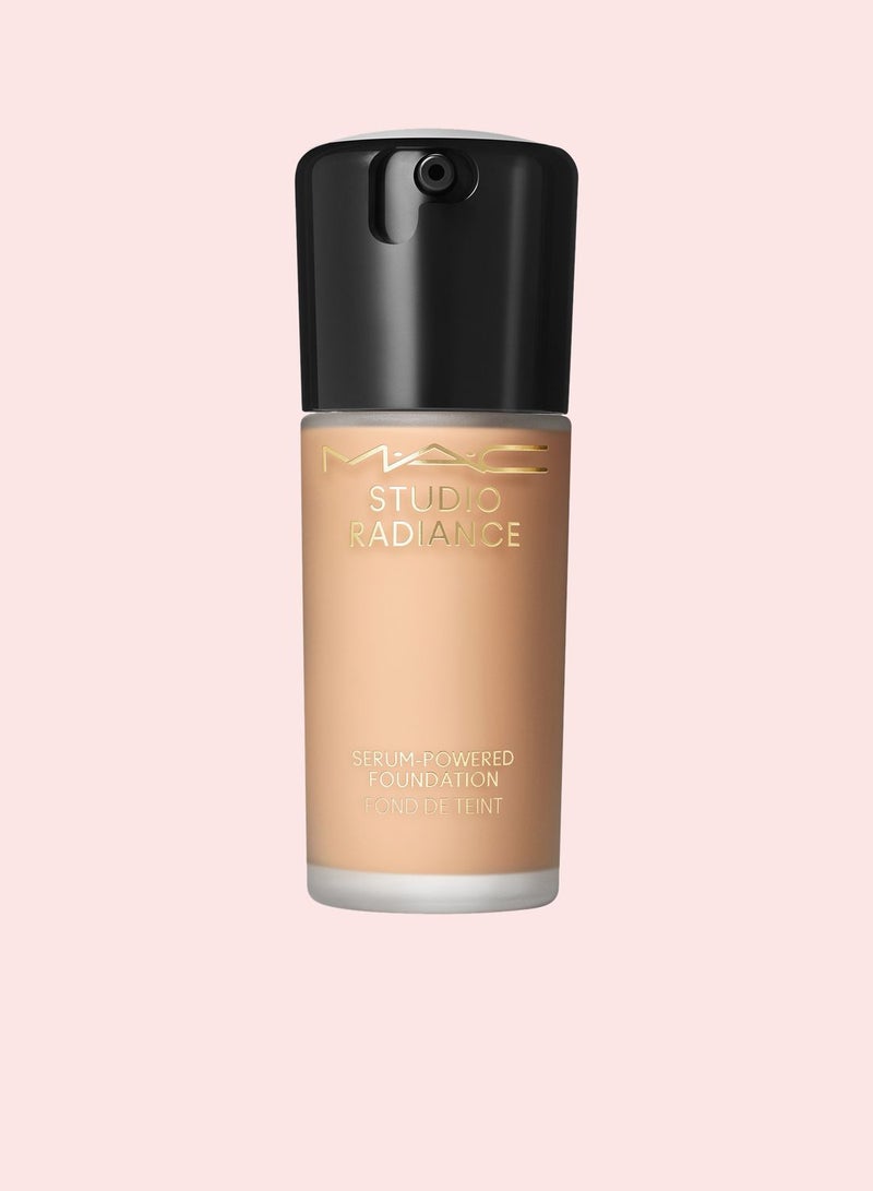 ماك كوزمتيكس اساس ستوديو راديانس معزز بالسيروم، ان دبليو 18 - Image 1