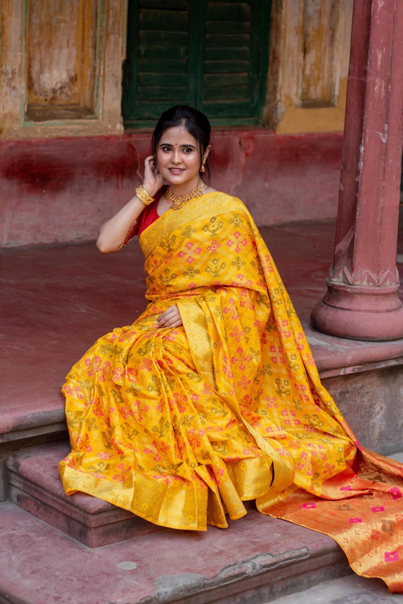 EthnicJunction Womens Woven Kanjivaram Silk Blend Saree With Blouse Piece|Karva Chauth Special Saree|Yellow saree - Image 2