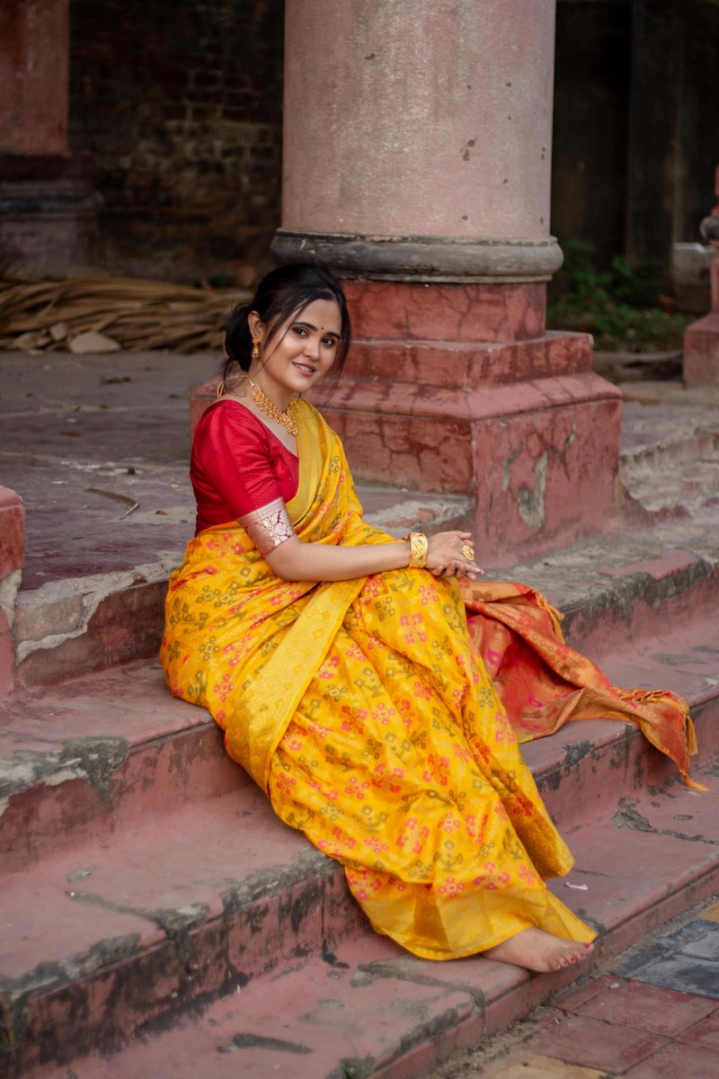 EthnicJunction Womens Woven Kanjivaram Silk Blend Saree With Blouse Piece|Karva Chauth Special Saree|Yellow saree - Image 3