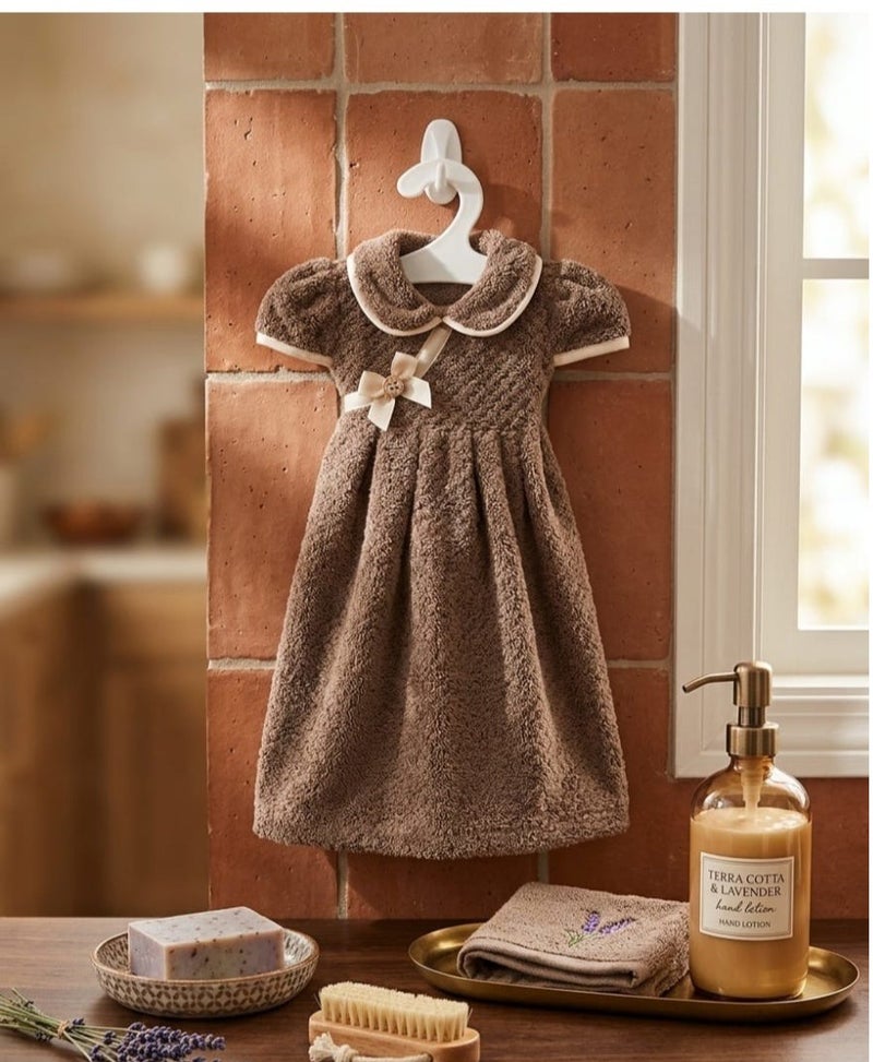 A hanging hand towel shaped like a dress, soft and absorbent, with an elegant rose design, suitable for the bathroom and kitchen. - Image 1
