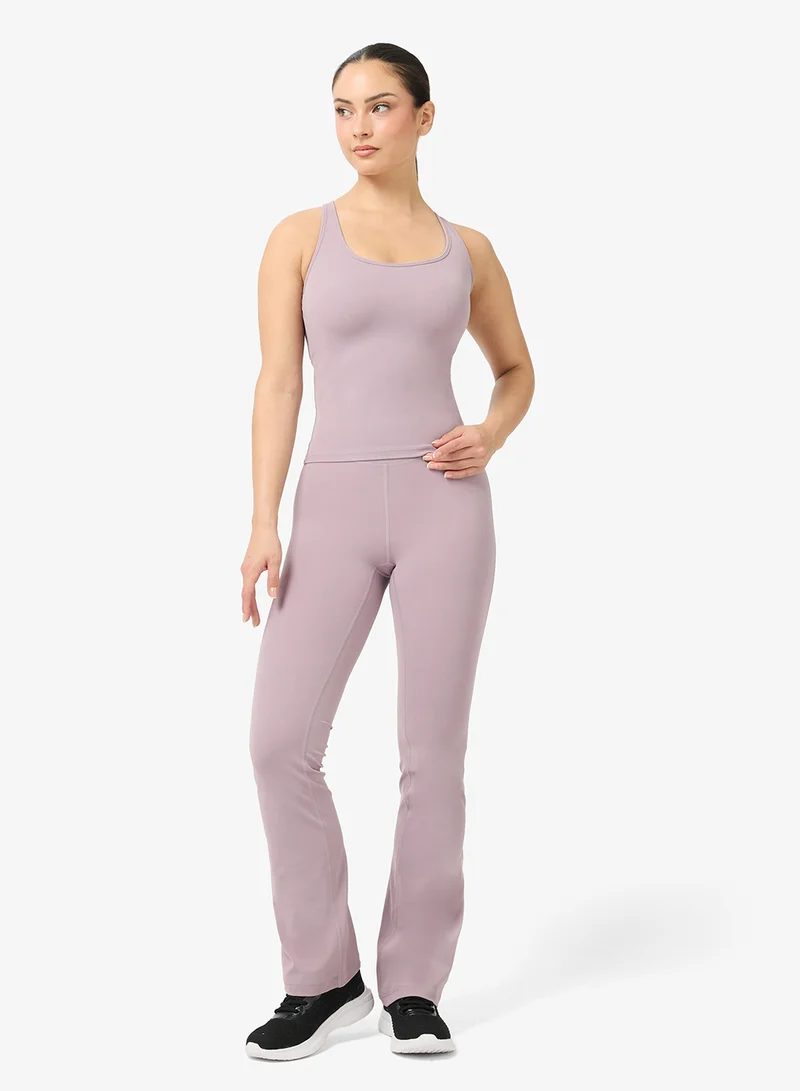 فورورد طقم توب بدون خياطة بظهر رياضي ناعم وبنطلون واسع