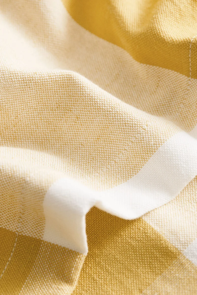 H&M Linen-blend tablecloth