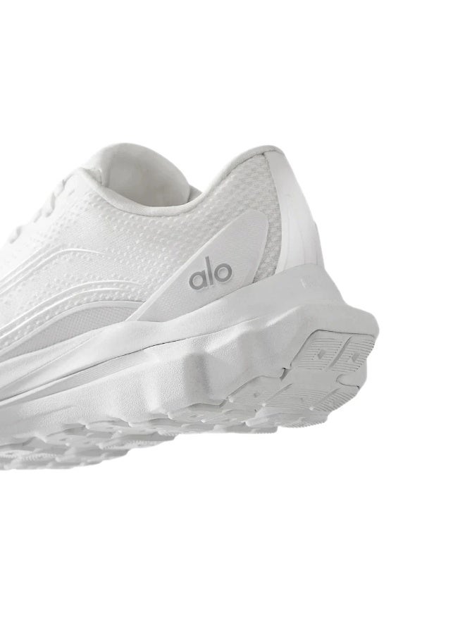 Alo Yoga Alo Unisex Runner 44 Sneakers, Trainer - White - Image 2