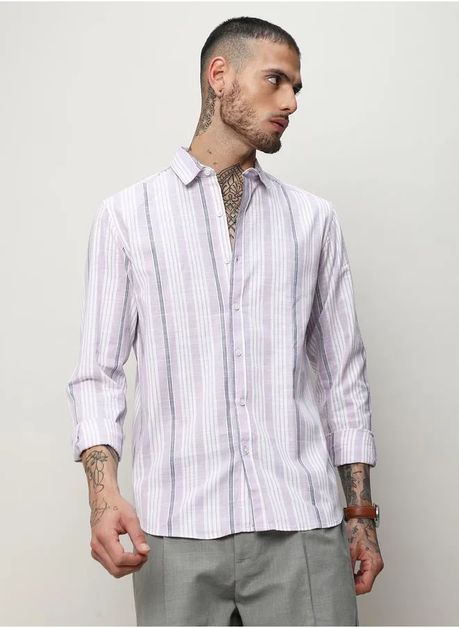 كامبوس سوترا Slim Collar Striped Regular Fit Shirt by Styli